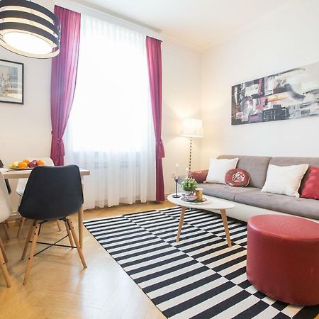 Angela Main Street Luxury Oasis & Free Parking Apartment Zagreb Exterior photo